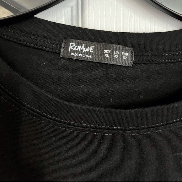 ROMWE SHORT SLEEVE T-SHIRT - Picture 4 of 6